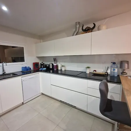 Paraiso-luxury With Heated Pool Vila