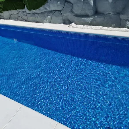 Vila Paraiso-luxury With Heated Pool